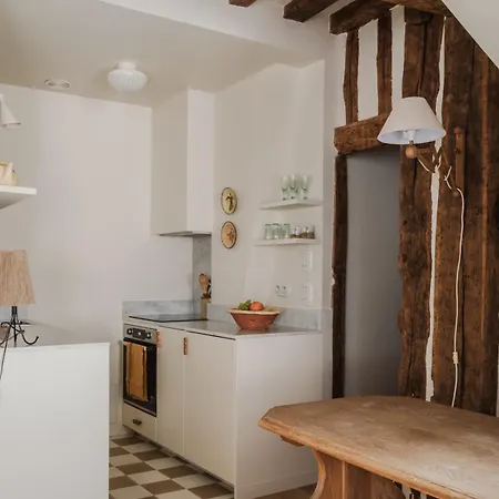 Apartment De Charme Dans Le Centre De *